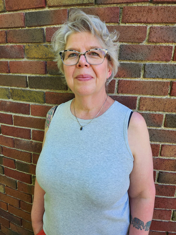 Elizabeth Carls